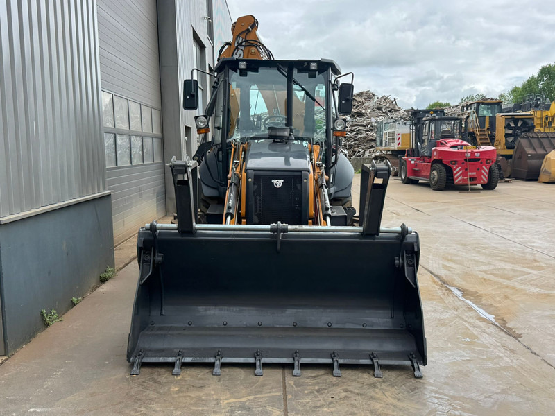 Case 570SV A/C 4x4 Telescopic boom - حفار متعدد الاستخدام: صور 5 Case 570SV A/C 4x4 Telescopic boom - حفار متعدد الاستخدام: صور 5