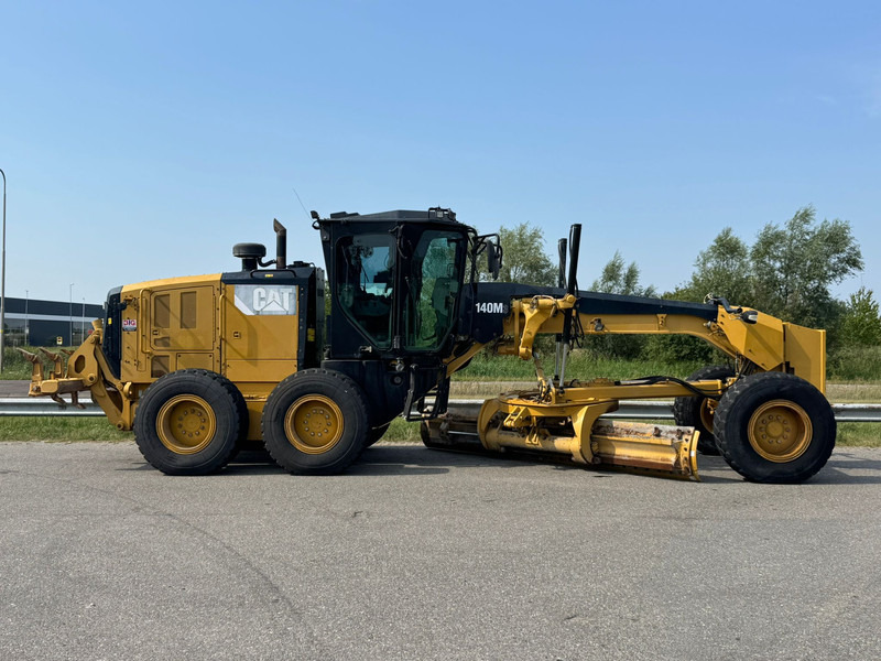 Caterpillar 140M3 - آلة تسوية الأرض: صور 4 Caterpillar 140M3 - آلة تسوية الأرض: صور 4