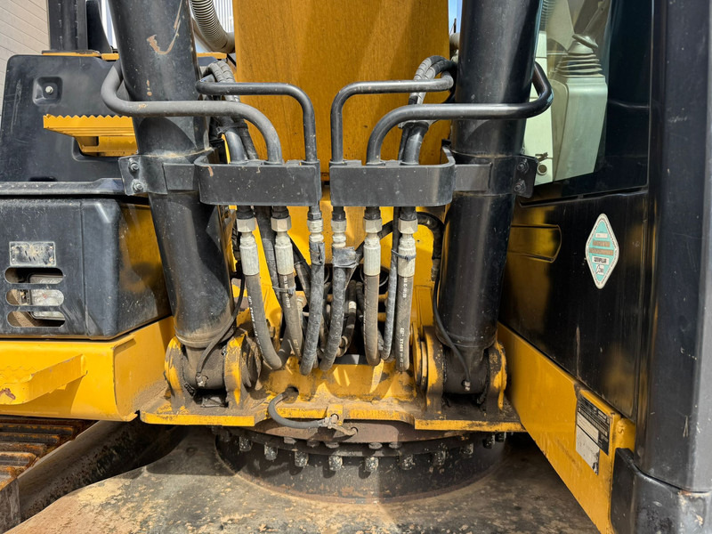 حفارات زحافة Caterpillar 323EL: صور 12