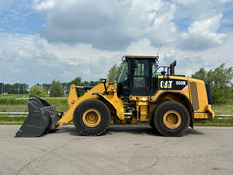 اللودر بعجل Caterpillar 950K: صور 1