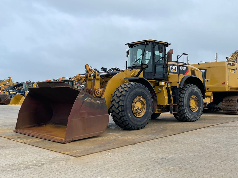 اللودر بعجل Caterpillar 980M: صور 1