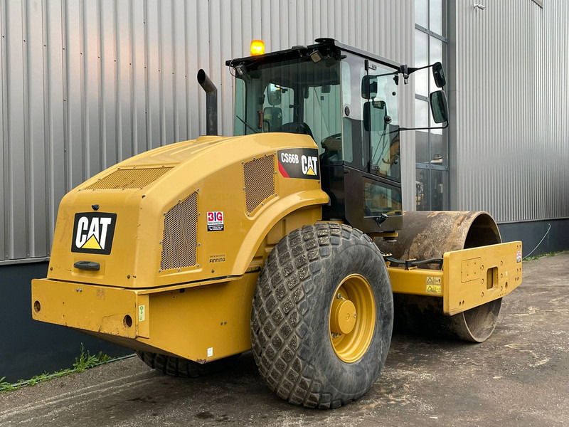 Caterpillar CS66B - مدحلة: صور 5 Caterpillar CS66B - مدحلة: صور 5