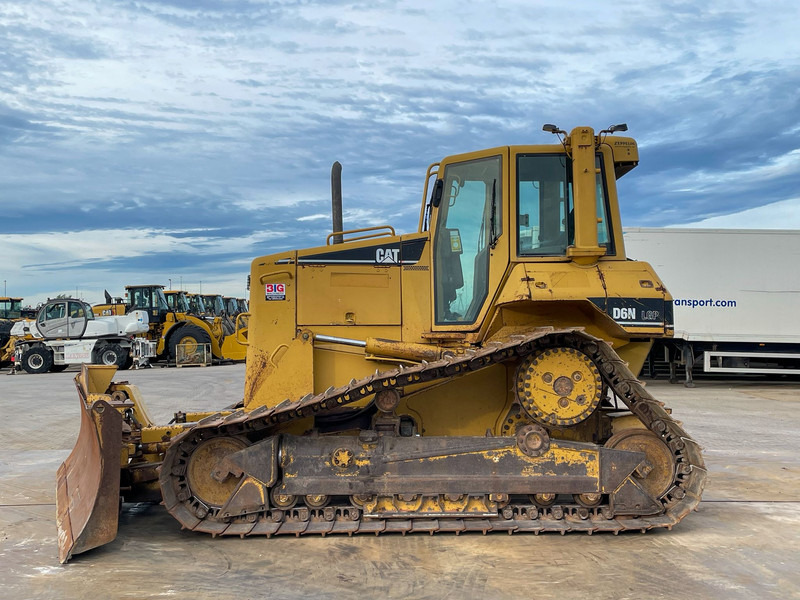 Caterpillar D6N LGP - بلدوزر: صور 1 Caterpillar D6N LGP - بلدوزر: صور 1
