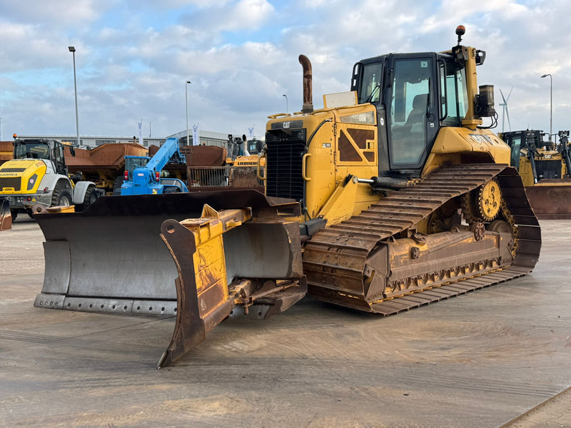 Caterpillar D6N LGP - بلدوزر: صور 2 Caterpillar D6N LGP - بلدوزر: صور 2