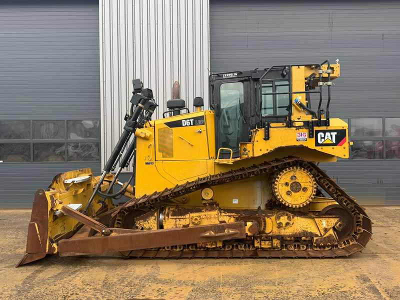 Caterpillar D6T LGP - بلدوزر: صور 1 Caterpillar D6T LGP - بلدوزر: صور 1