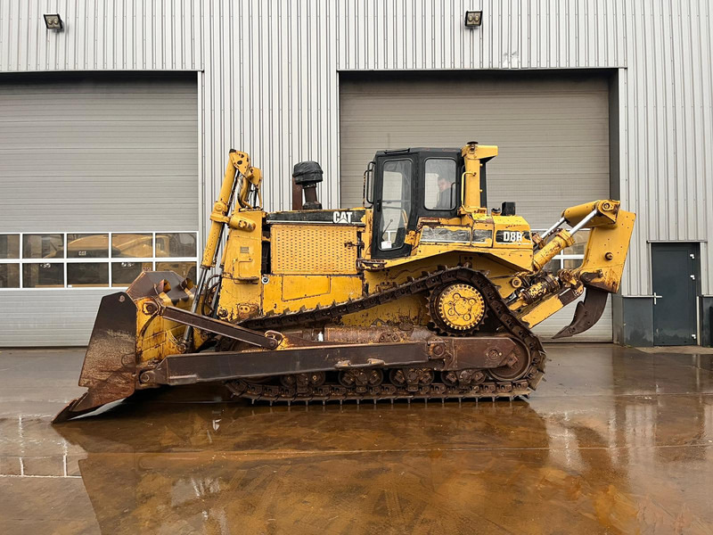 Caterpillar D8R - Ripper / Canopy - بلدوزر: صور 1 Caterpillar D8R - Ripper / Canopy - بلدوزر: صور 1