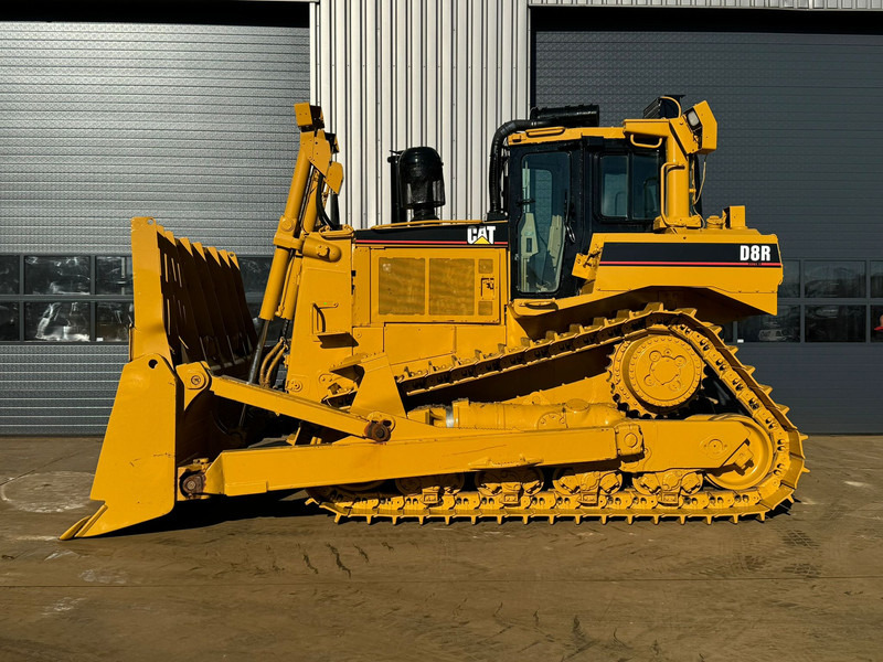 Caterpillar D8R - بلدوزر: صور 1 Caterpillar D8R - بلدوزر: صور 1