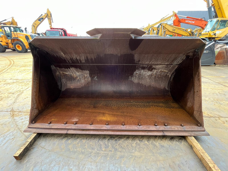 Doosan Bucket DL450 4600 l - بكت: صور 2 Doosan Bucket DL450 4600 l - بكت: صور 2