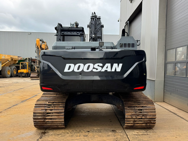 Doosan DX225LC-5 - حفارات زحافة: صور 4 Doosan DX225LC-5 - حفارات زحافة: صور 4