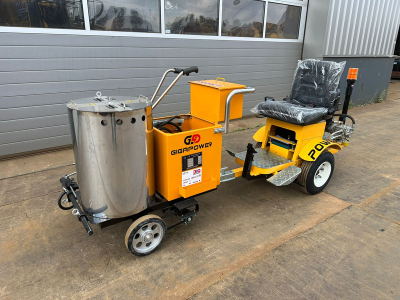 Giga power 860 Road Marking Machine - سيارة: صور 3 Giga power 860 Road Marking Machine - سيارة: صور 3