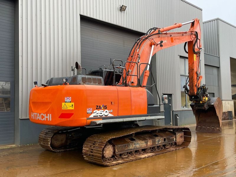 Hitachi ZX250LC-6 - حفارات زحافة: صور 5 Hitachi ZX250LC-6 - حفارات زحافة: صور 5