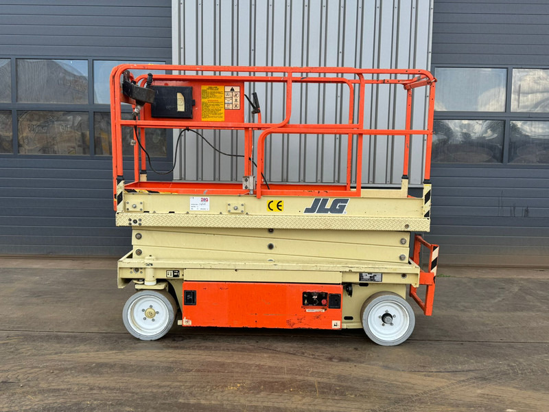 JLG JLG 2033 Schaarhoogwerker - رافعات مقصية: صور 1 JLG JLG 2033 Schaarhoogwerker - رافعات مقصية: صور 1