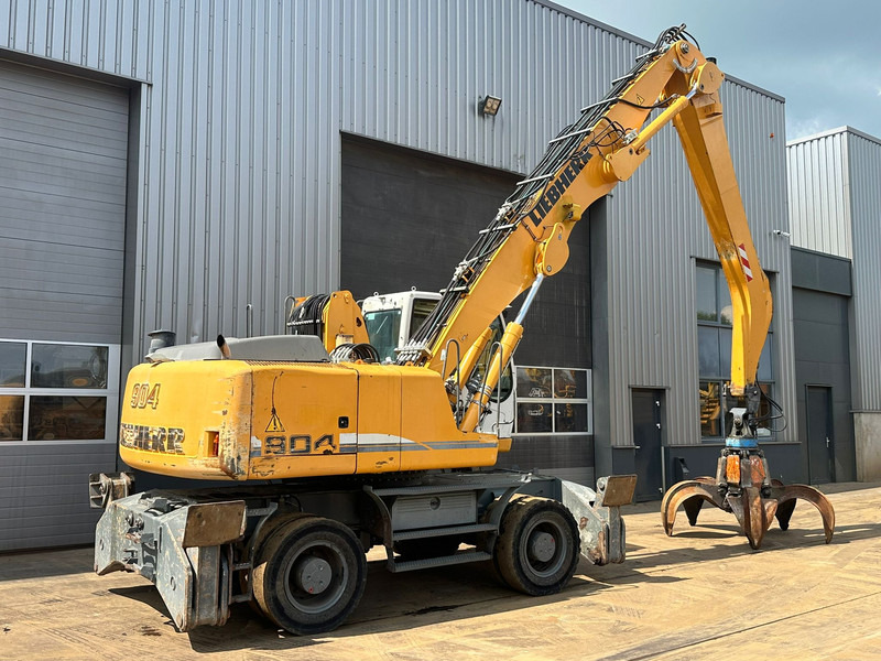 Liebherr A904C - Material Handler - حفارة النقل والشحن: صور 5 Liebherr A904C - Material Handler - حفارة النقل والشحن: صور 5
