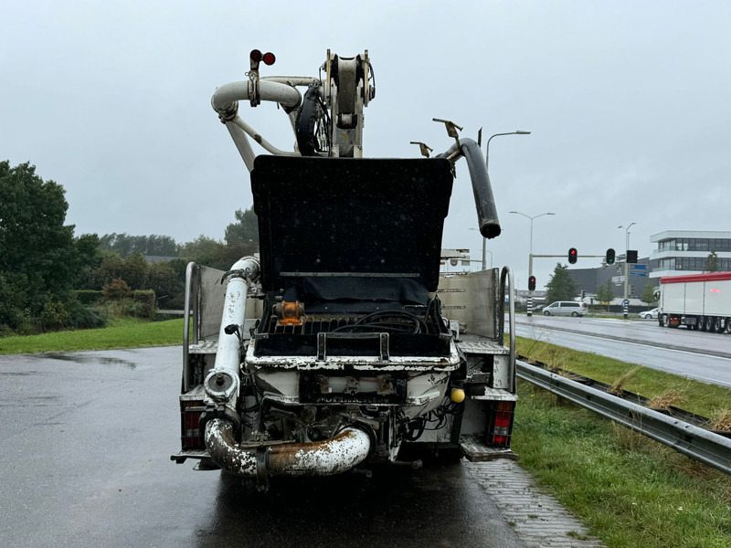 MAN TGA 26.360 6x4 with Putzmeister BSF24-4.16 24m Concrete Pump - مضخة خرسانة: صور 4 MAN TGA 26.360 6x4 with Putzmeister BSF24-4.16 24m Concrete Pump - مضخة خرسانة: صور 4