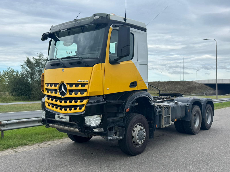 MERCEDESBENZ AROCS 3345 - شاحنة جرار: صور 1 MERCEDESBENZ AROCS 3345 - شاحنة جرار: صور 1
