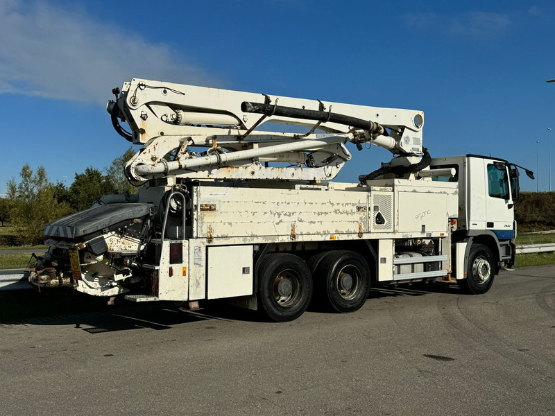 MERCEDESBENZ Actros 2632 6x4 with Putzmeister BSF 24-4 11 24m concrete pump - مضخة خرسانة: صور 4 MERCEDESBENZ Actros 2632 6x4 with Putzmeister BSF 24-4 11 24m concrete pump - مضخة خرسانة: صور 4