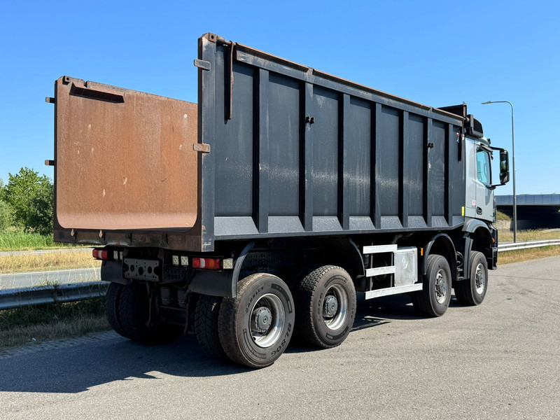 MERCEDESBENZ Arocs 4848 8x8 tipper - قلابات: صور 5 MERCEDESBENZ Arocs 4848 8x8 tipper - قلابات: صور 5