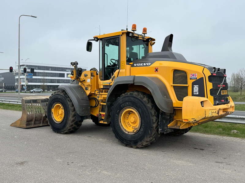 Volvo L110H - اللودر بعجل: صور 3 Volvo L110H - اللودر بعجل: صور 3