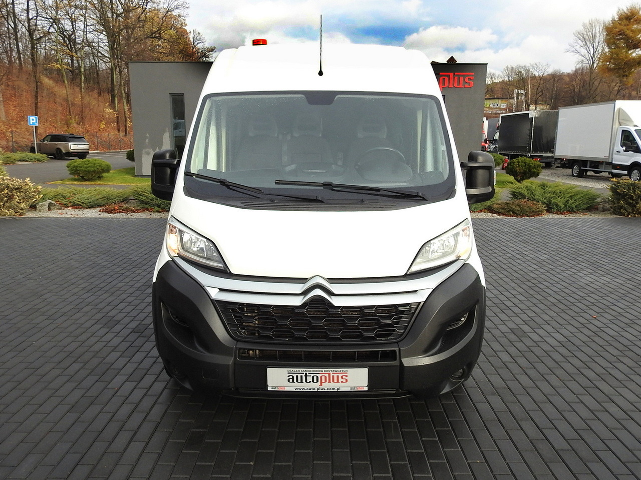 CITROEN JUMPER BOX DELIVERY VAN 6 SEATS AIR CONDITIONING 140HP - فان: صور 5 CITROEN JUMPER BOX DELIVERY VAN 6 SEATS AIR CONDITIONING 140HP - فان: صور 5