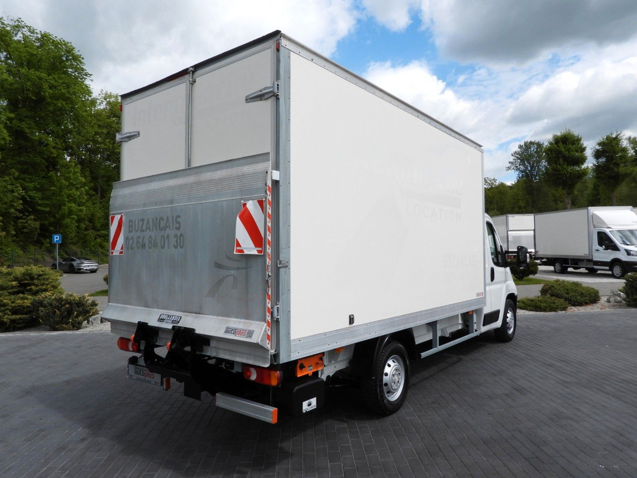 Citroën JUMPER KOFFER AUFZUG 8 PALETTEN TEMPOMAT NAVI Citroën JUMPER KOFFER AUFZUG 8 PALETTEN TEMPOMAT NAVI - الشاحنات الصغيرة صندوق مغلق: صور 3 Citroën JUMPER KOFFER AUFZUG 8 PALETTEN TEMPOMAT NAVI Citroën JUMPER KOFFER AUFZUG 8 PALETTEN TEMPOMAT NAVI - الشاحنات الصغيرة صندوق مغلق: صور 3
