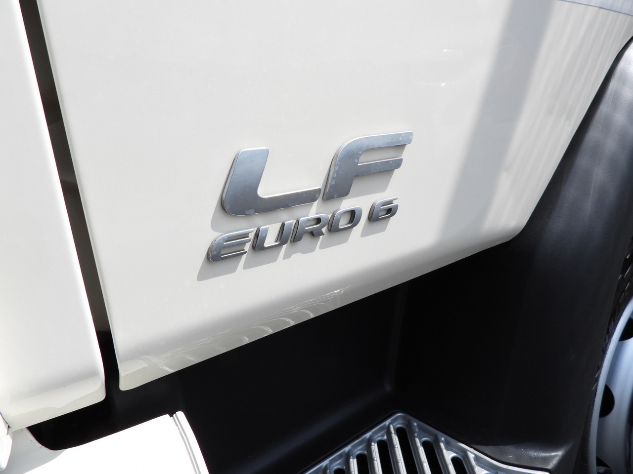 قلاب صغير DAF LF 180 THREE-WAY TIPPER CRUISE CONTROL LED LIGHTS AUTOMATIC TRANSMISSION TWIN WHEELS AIR CONDITIONING 180HP: صور 22 قلاب صغير DAF LF 180 THREE-WAY TIPPER CRUISE CONTROL LED LIGHTS AUTOMATIC TRANSMISSION TWIN WHEELS AIR CONDITIONING 180HP: صور 22