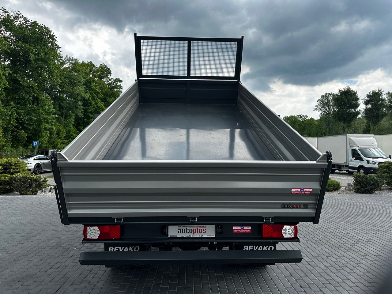 قلاب صغير DAF LF 180 THREE-WAY TIPPER CRUISE CONTROL LED LIGHTS AUTOMATIC TRANSMISSION TWIN WHEELS AIR CONDITIONING 180HP: صور 13 قلاب صغير DAF LF 180 THREE-WAY TIPPER CRUISE CONTROL LED LIGHTS AUTOMATIC TRANSMISSION TWIN WHEELS AIR CONDITIONING 180HP: صور 13