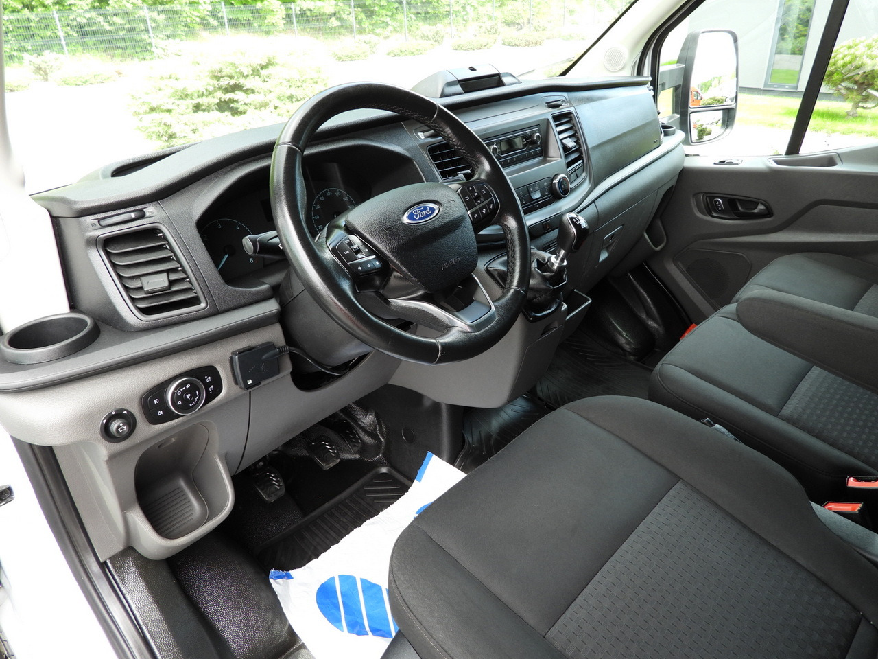 FORD TRANSIT BOX LIFT 8 PALLETS CRUISE CONTROL LED LIGHTS AIR CONDITIONING 130HP - الشاحنات الصغيرة صندوق مغلق: صور 2 FORD TRANSIT BOX LIFT 8 PALLETS CRUISE CONTROL LED LIGHTS AIR CONDITIONING 130HP - الشاحنات الصغيرة صندوق مغلق: صور 2