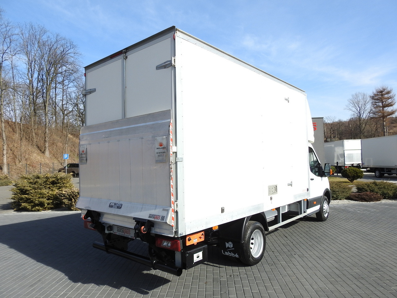 FORD TRANSIT BOX LIFT 8 PALLETS CRUISE CONTROL LED LIGHTS TWIN WHEELS AIR CONDITIONING 170HP - الشاحنات الصغيرة المبردة: صور 3 FORD TRANSIT BOX LIFT 8 PALLETS CRUISE CONTROL LED LIGHTS TWIN WHEELS AIR CONDITIONING 170HP - الشاحنات الصغيرة المبردة: صور 3