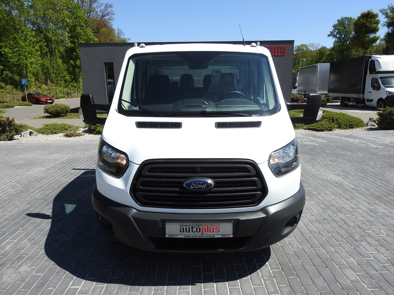 FORD TRANSIT STAKE BODY DOUBLE CABIN DOKA 7 SEATS AIR CONDITIONING 130HP - الشاحنات الصغيرة كابينة مزدوجة: صور 5 FORD TRANSIT STAKE BODY DOUBLE CABIN DOKA 7 SEATS AIR CONDITIONING 130HP - الشاحنات الصغيرة كابينة مزدوجة: صور 5