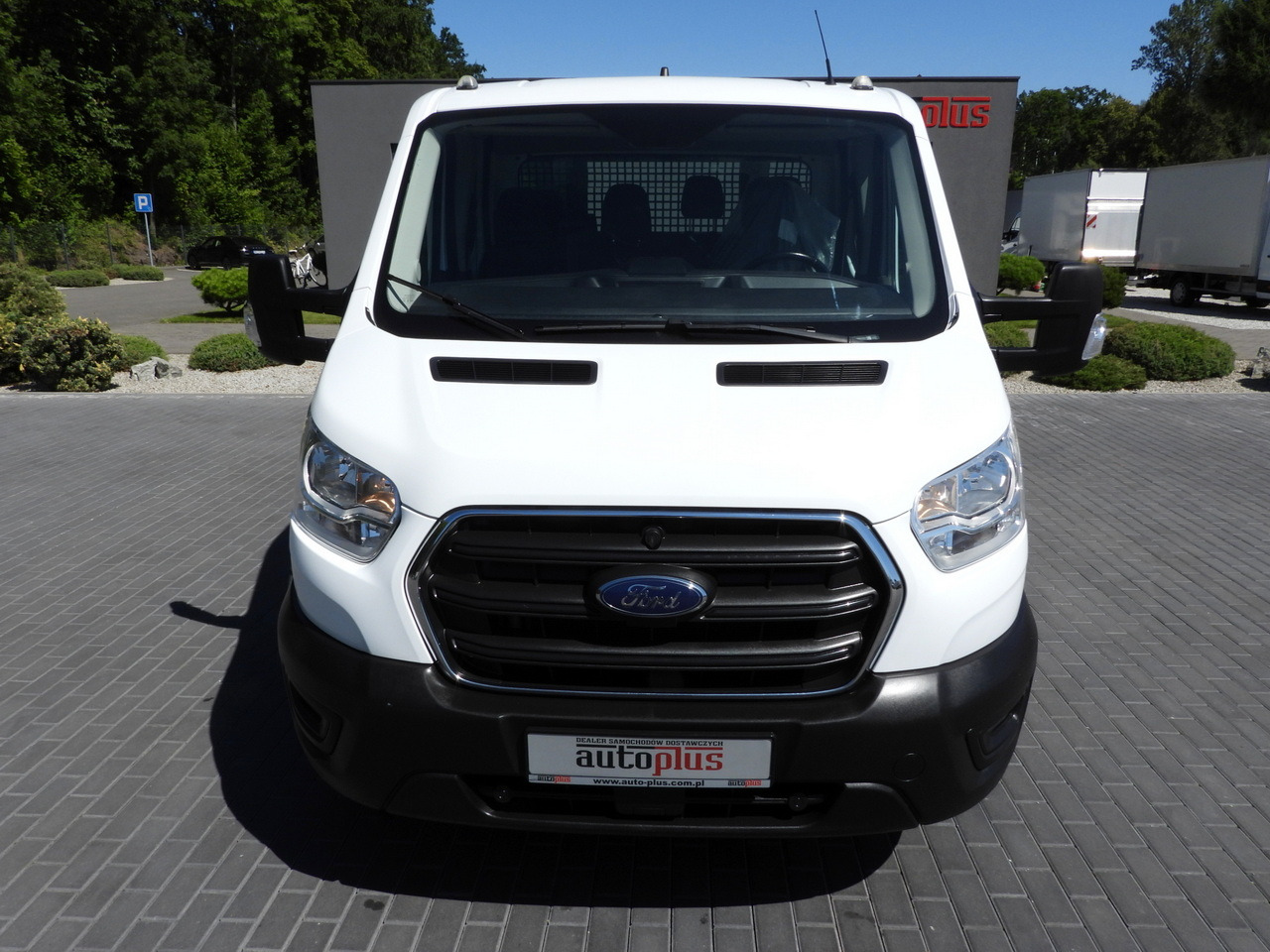FORD TRANSIT STAKE BODY DOUBLE CABIN DOKA 7 SEATS TWIN WHEELS AIR CONDITIONING 130HP - الشاحنات الصغيرة كابينة مزدوجة: صور 5 FORD TRANSIT STAKE BODY DOUBLE CABIN DOKA 7 SEATS TWIN WHEELS AIR CONDITIONING 130HP - الشاحنات الصغيرة كابينة مزدوجة: صور 5