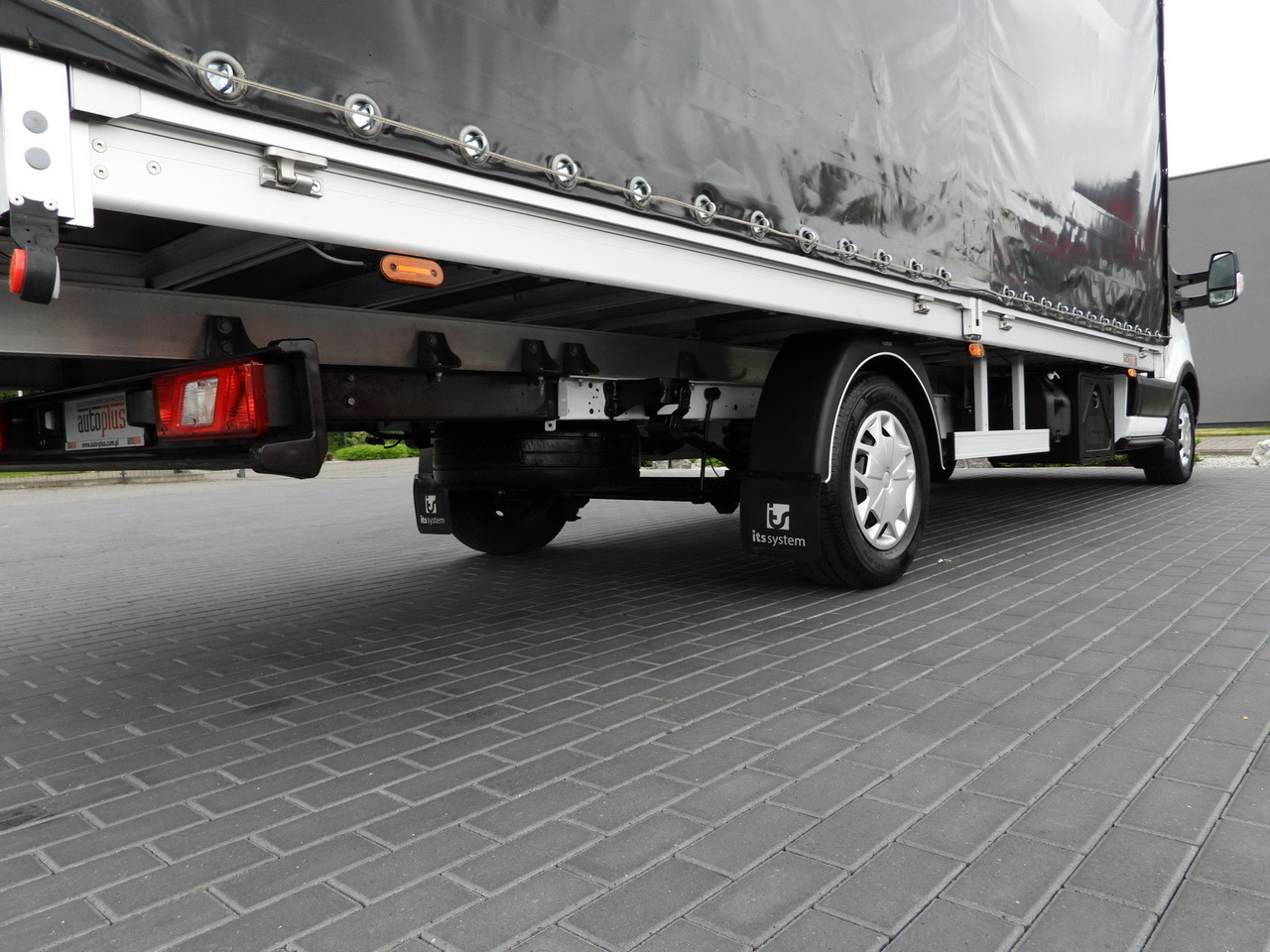الشاحنات الصغيرة ستائر FORD TRANSIT  TARPAULIN 10 PALLETS WEBASTO CRUISE CONTROL LED LIGHTS PNEUMATICS AIR CONDITIONING  160HP: صور 16