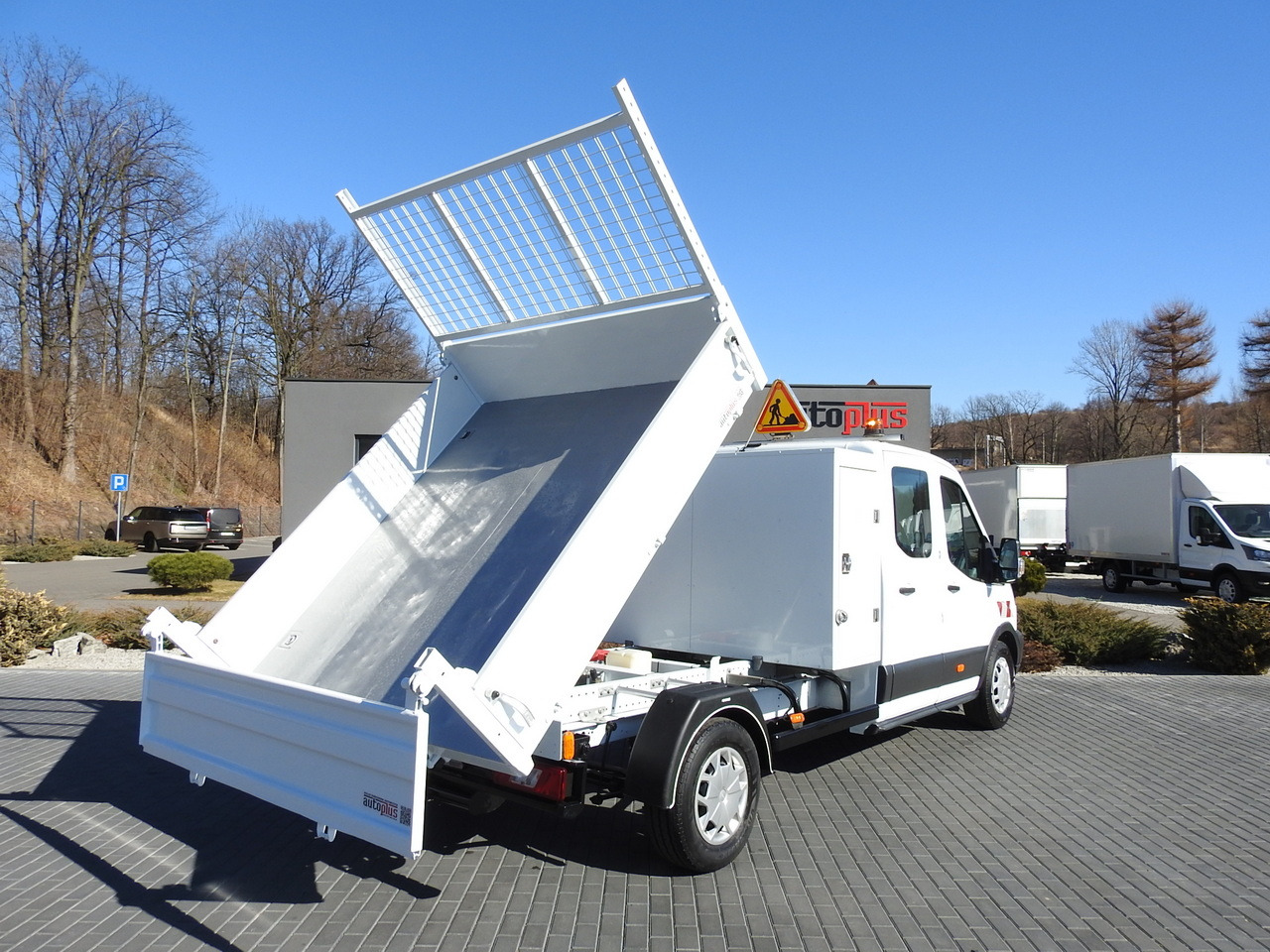 FORD TRANSIT  TIPPER DOUBLE CABIN DOKA 6 SEATS CRUISE CONTROL AIR CONDITIONING  130HP - قلاب صغير: صور 3 FORD TRANSIT  TIPPER DOUBLE CABIN DOKA 6 SEATS CRUISE CONTROL AIR CONDITIONING  130HP - قلاب صغير: صور 3