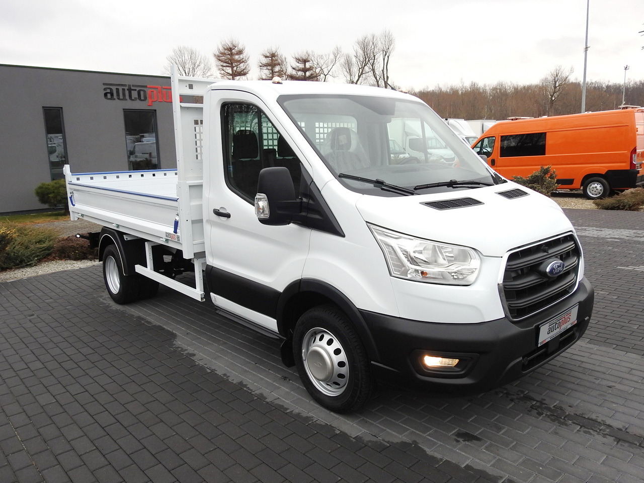FORD TRANSIT TIPPER LED LIGHTS TWIN WHEELS AIR CONDITIONING  130HP - قلاب صغير: صور 4 FORD TRANSIT TIPPER LED LIGHTS TWIN WHEELS AIR CONDITIONING  130HP - قلاب صغير: صور 4