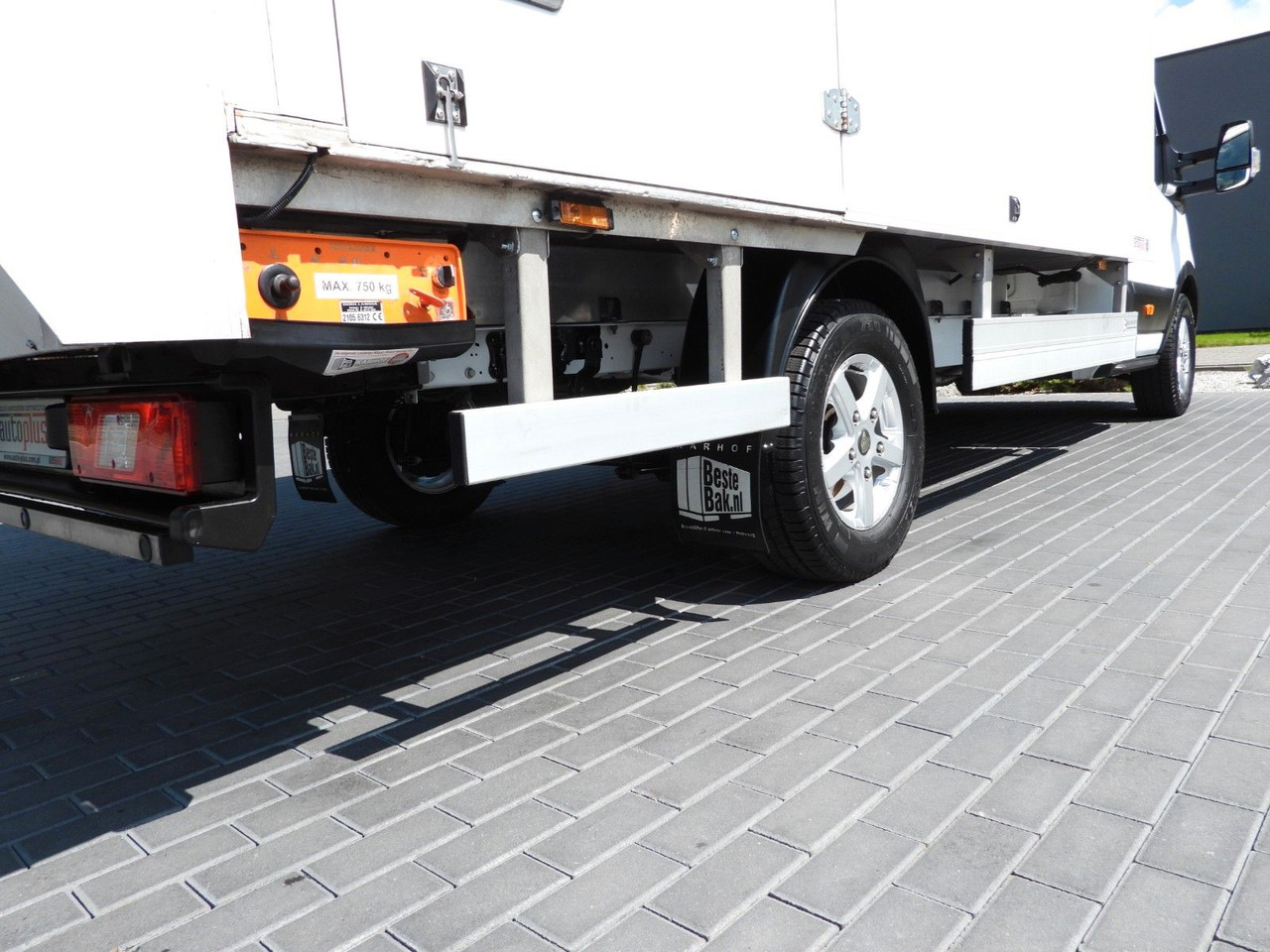 الشاحنات الصغيرة صندوق مغلق Ford TRANSIT  KOFFER AUFZUG 8 PALETTEN TEMPOMAT: صور 16