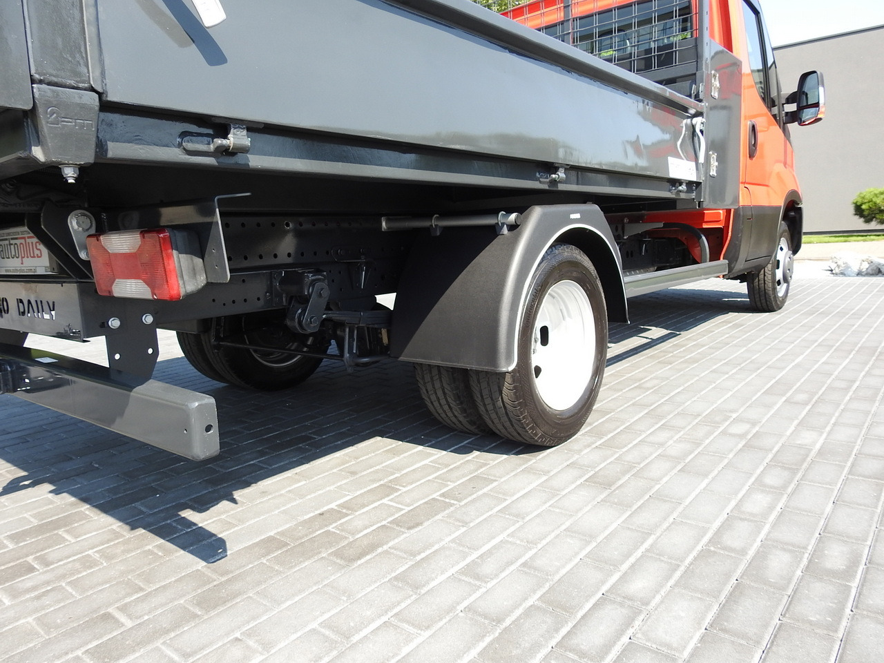 تأجير IVECO DAILY 35C13 TIPPER CRUISE CONTROL AIR CONDITIONING TWIN WHEELS  130HP IVECO DAILY 35C13 TIPPER CRUISE CONTROL AIR CONDITIONING TWIN WHEELS  130HP: صور 17