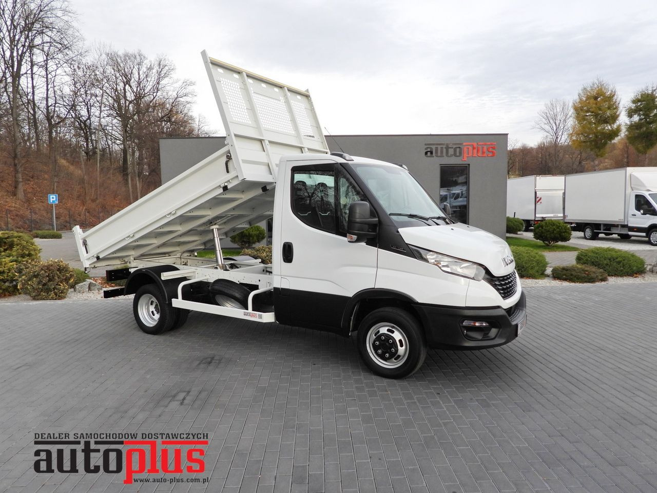 IVECO DAILY 35C14 TIPPER CRUISE CONTROL TWIN WHEELS AIR CONDITIONING 140HP - قلاب صغير: صور 1 IVECO DAILY 35C14 TIPPER CRUISE CONTROL TWIN WHEELS AIR CONDITIONING 140HP - قلاب صغير: صور 1