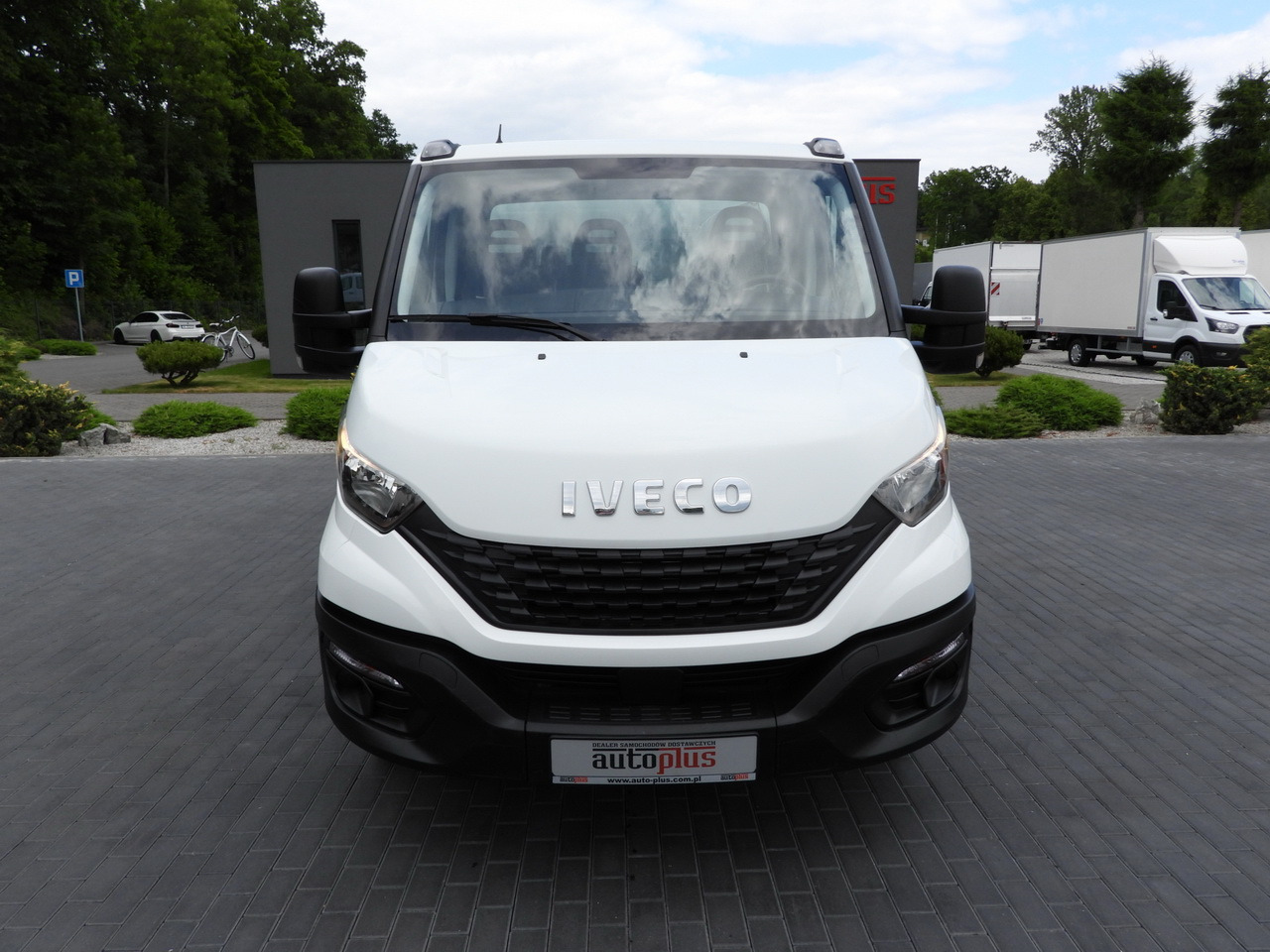 IVECO DAILY 35C16 TIPPER CRUISE CONTROL TWIN WHEELS AIR CONDITIONING 160HP - قلاب صغير: صور 5 IVECO DAILY 35C16 TIPPER CRUISE CONTROL TWIN WHEELS AIR CONDITIONING 160HP - قلاب صغير: صور 5