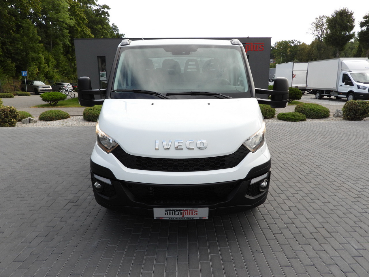 IVECO DAILY 35C17 STAKE BODY DOUBLE CABIN DOKA 7 SEATS CRUISE CONTROL TWIN WHEELS AIR CONDITIONING 170HP - الشاحنات الصغيرة كابينة مزدوجة: صور 5 IVECO DAILY 35C17 STAKE BODY DOUBLE CABIN DOKA 7 SEATS CRUISE CONTROL TWIN WHEELS AIR CONDITIONING 170HP - الشاحنات الصغيرة كابينة مزدوجة: صور 5