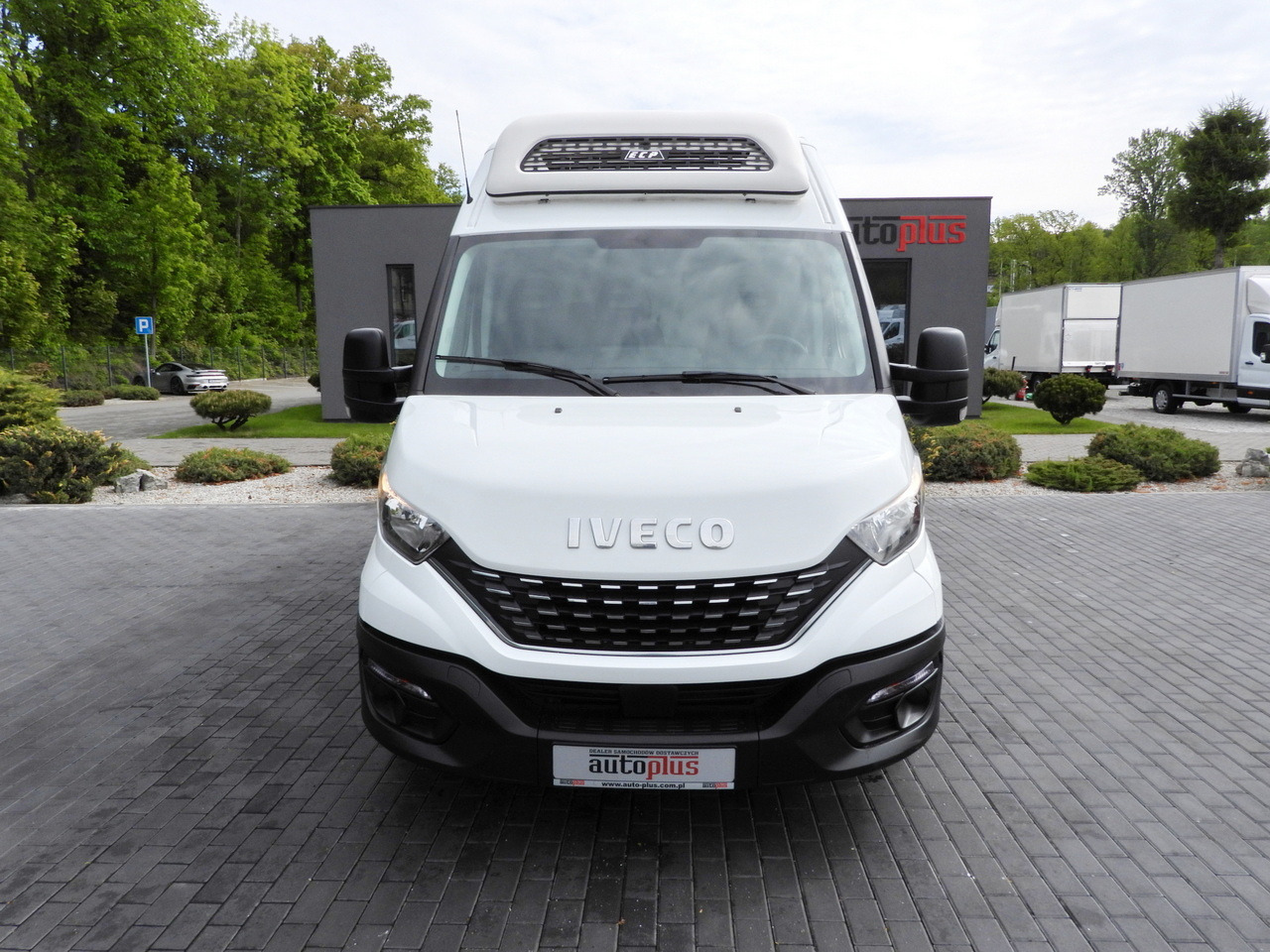 IVECO DAILY 35S14 REFRIGERATOR VAN -10*C POWER SUPPLY 230V CRUISE CONTROL AUTOMATIC TRANSMISSION HI-MATIC AIR CONDITIONING 140HP - الشاحنات الصغيرة المبردة: صور 5 IVECO DAILY 35S14 REFRIGERATOR VAN -10*C POWER SUPPLY 230V CRUISE CONTROL AUTOMATIC TRANSMISSION HI-MATIC AIR CONDITIONING 140HP - الشاحنات الصغيرة المبردة: صور 5