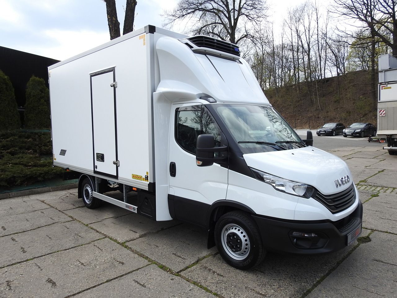 IVECO DAILY 35S16 NEW REGRIGERATOR BOX -10*C 8 PALLETS HEATING FUNCTION POWER SUPPLY 230V CRUISE CONTROL AIR CONDITIONING 160HP - الشاحنات الصغيرة المبردة: صور 4 IVECO DAILY 35S16 NEW REGRIGERATOR BOX -10*C 8 PALLETS HEATING FUNCTION POWER SUPPLY 230V CRUISE CONTROL AIR CONDITIONING 160HP - الشاحنات الصغيرة المبردة: صور 4