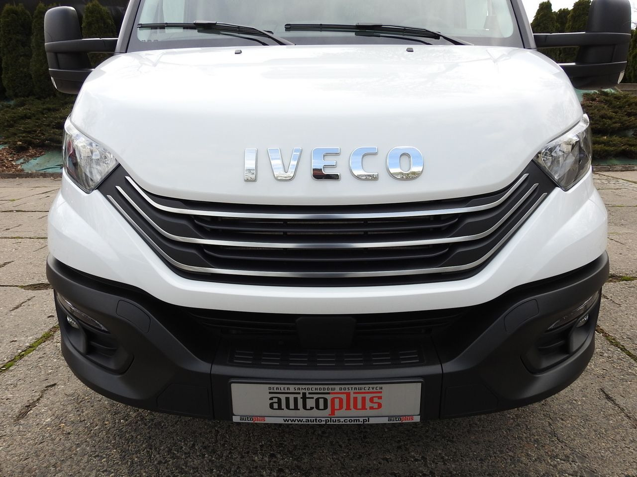 الشاحنات الصغيرة المبردة جديد IVECO DAILY 35S16 NEW REGRIGERATOR BOX -10*C 8 PALLETS HEATING FUNCTION POWER SUPPLY 230V CRUISE CONTROL AIR CONDITIONING 160HP: صور 15