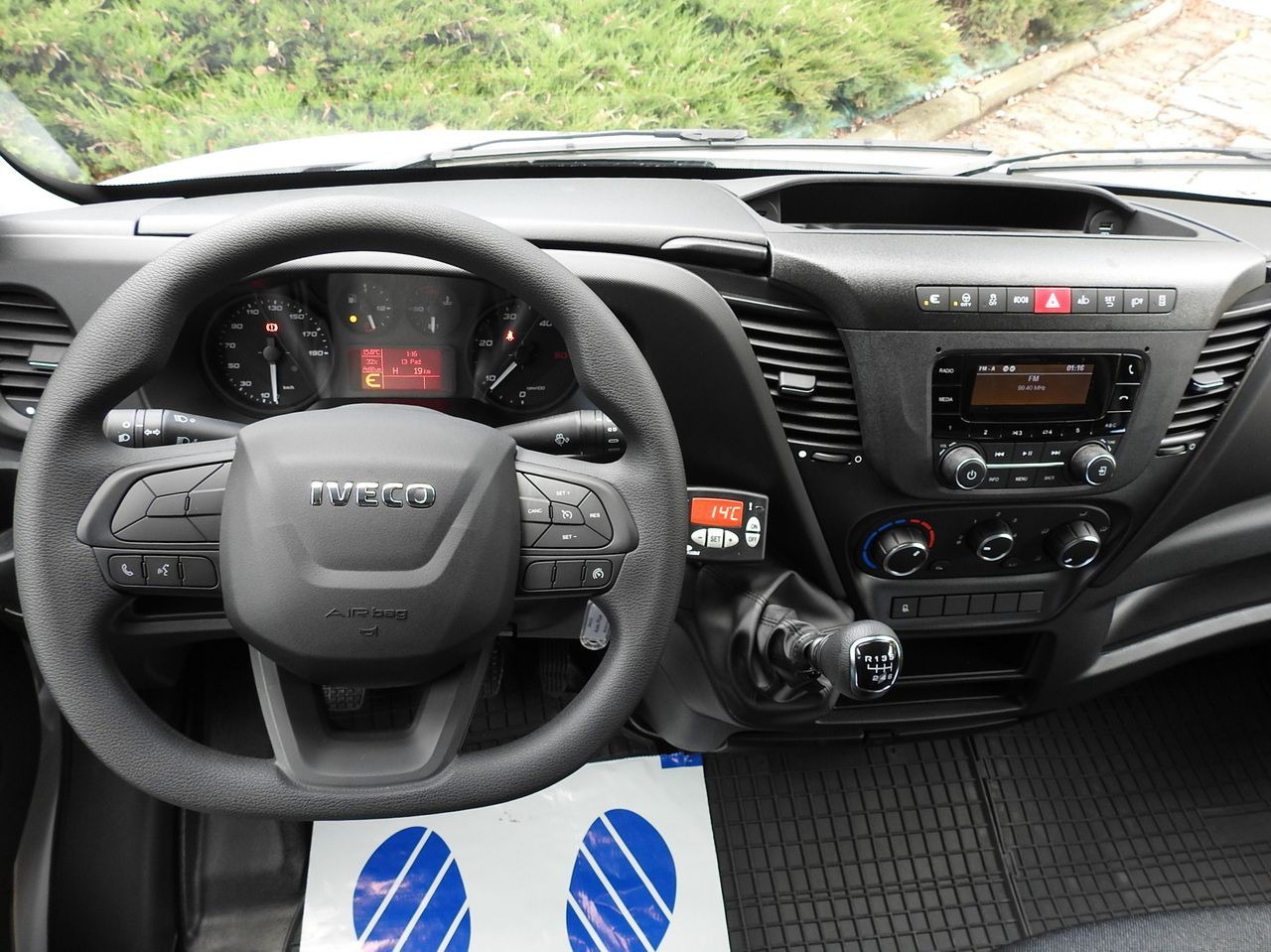 الشاحنات الصغيرة المبردة جديد IVECO DAILY 35S16 NEW REGRIGERATOR BOX -10*C 8 PALLETS HEATING FUNCTION POWER SUPPLY 230V CRUISE CONTROL AIR CONDITIONING 160HP: صور 35