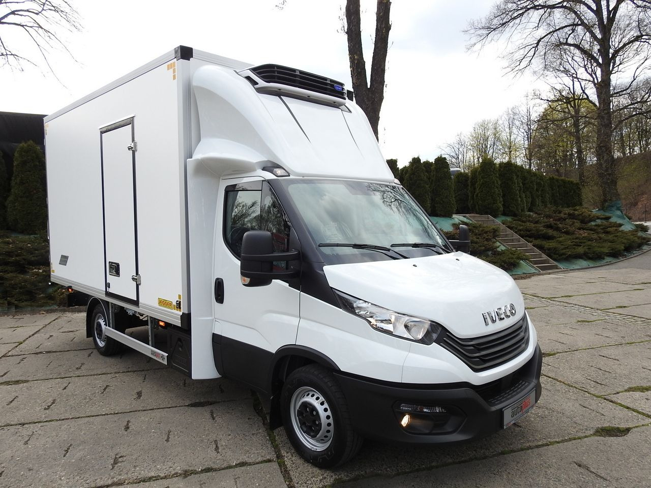 الشاحنات الصغيرة المبردة جديد IVECO DAILY 35S16 NEW REGRIGERATOR BOX -10*C 8 PALLETS HEATING FUNCTION POWER SUPPLY 230V CRUISE CONTROL AIR CONDITIONING 160HP: صور 23