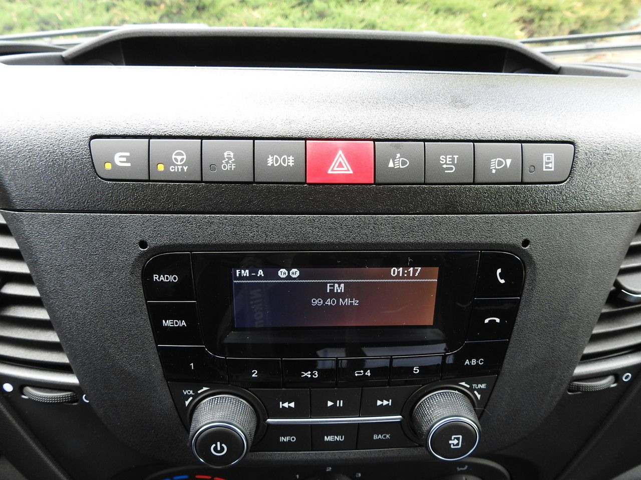 الشاحنات الصغيرة المبردة جديد IVECO DAILY 35S16 NEW REGRIGERATOR BOX -10*C 8 PALLETS HEATING FUNCTION POWER SUPPLY 230V CRUISE CONTROL AIR CONDITIONING 160HP: صور 40