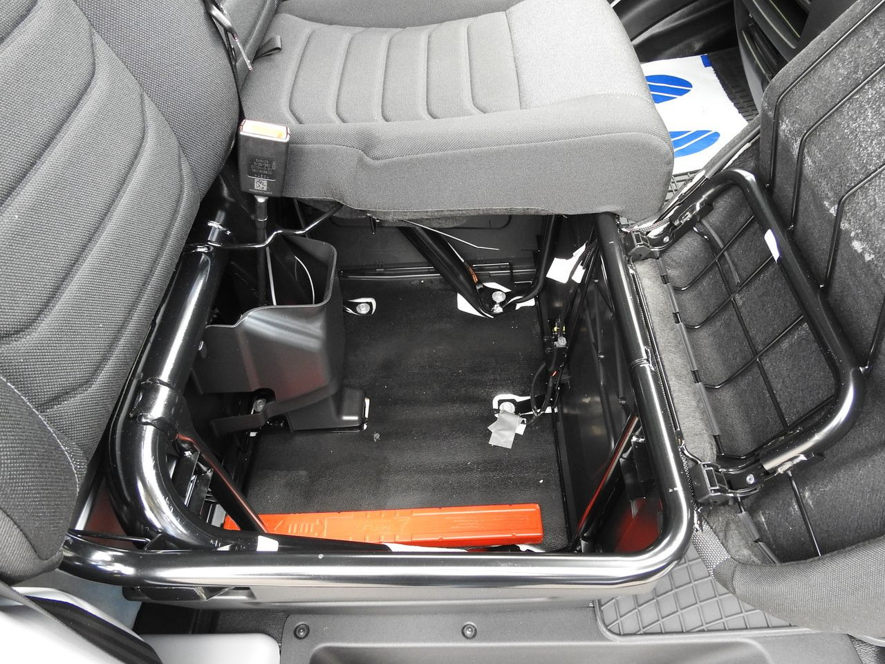 الشاحنات الصغيرة المبردة جديد IVECO DAILY 35S16 NEW REGRIGERATOR BOX -10*C 8 PALLETS HEATING FUNCTION POWER SUPPLY 230V CRUISE CONTROL AIR CONDITIONING 160HP: صور 46