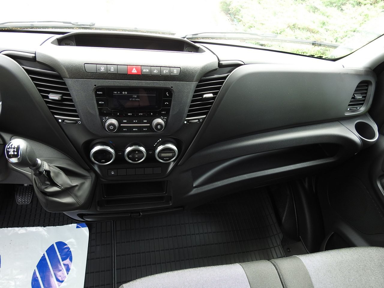 الشاحنات الصغيرة ستائر جديد IVECO DAILY 35S18 NEW TARPAULIN WEBASTO CRUISE CONTROL AIR CONDITIONING 180HP: صور 36