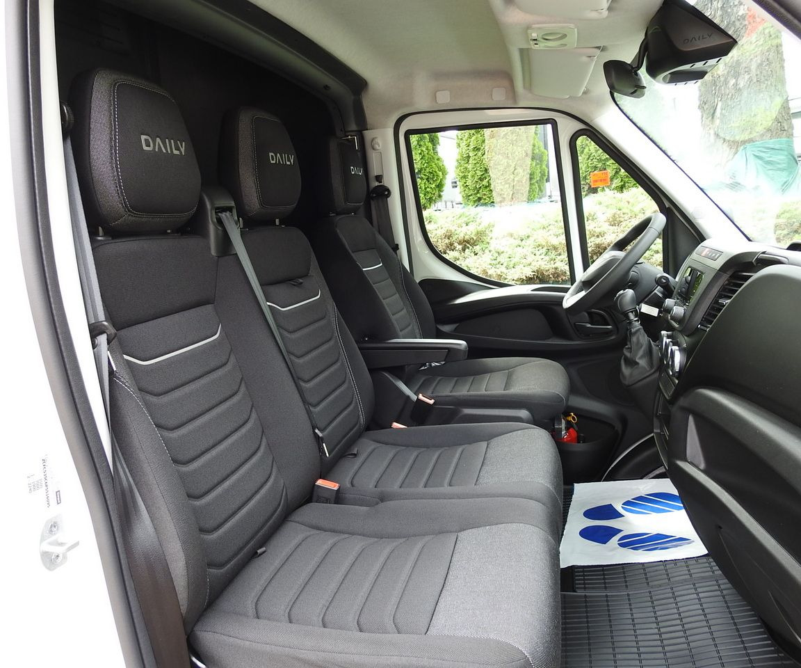 الشاحنات الصغيرة ستائر جديد IVECO DAILY 35S18 NEW TARPAULIN WEBASTO CRUISE CONTROL AIR CONDITIONING 180HP: صور 41