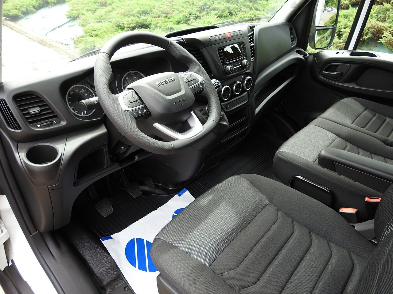 IVECO DAILY 35S18 NEW TARPAULIN WEBASTO CRUISE CONTROL AIR CONDITIONING 180HP - الشاحنات الصغيرة ستائر: صور 2 IVECO DAILY 35S18 NEW TARPAULIN WEBASTO CRUISE CONTROL AIR CONDITIONING 180HP - الشاحنات الصغيرة ستائر: صور 2