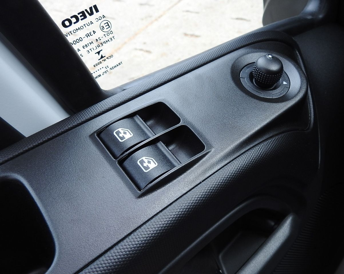 الشاحنات الصغيرة ستائر جديد IVECO DAILY 35S18 NEW TARPAULIN WEBASTO CRUISE CONTROL AIR CONDITIONING 180HP: صور 30