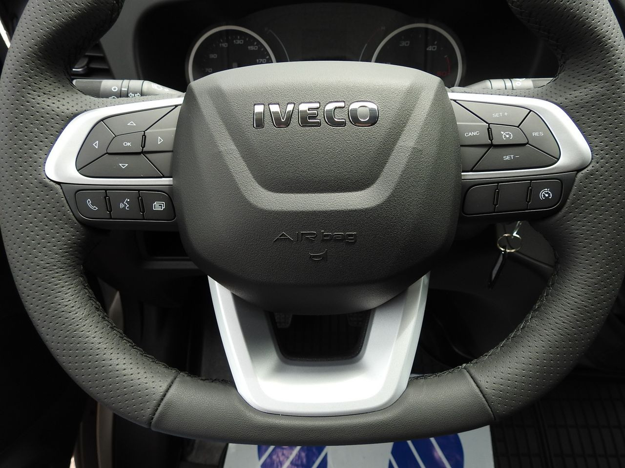 الشاحنات الصغيرة ستائر جديد IVECO DAILY 35S18 NEW TARPAULIN WEBASTO CRUISE CONTROL AIR CONDITIONING 180HP: صور 32